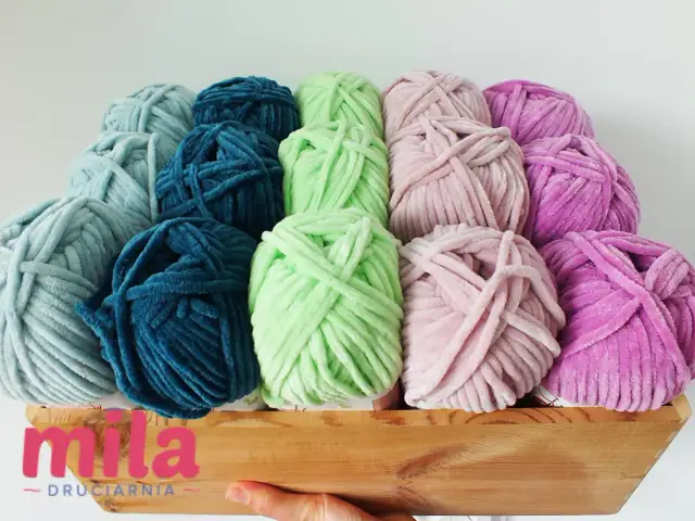 DIY z włóczki: proste pomysły i techniki dla każdego, nawet bez drutów!