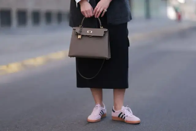 Jakie buty do spódnicy za kolano – unikaj modowych wpadek!
