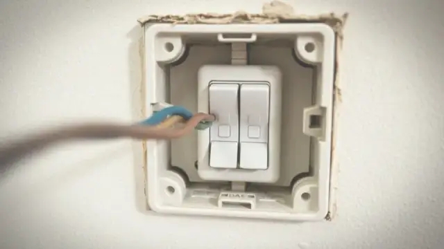 3 kable? Podłącz podwójny włącznik światła bezpiecznie! Krok po kroku