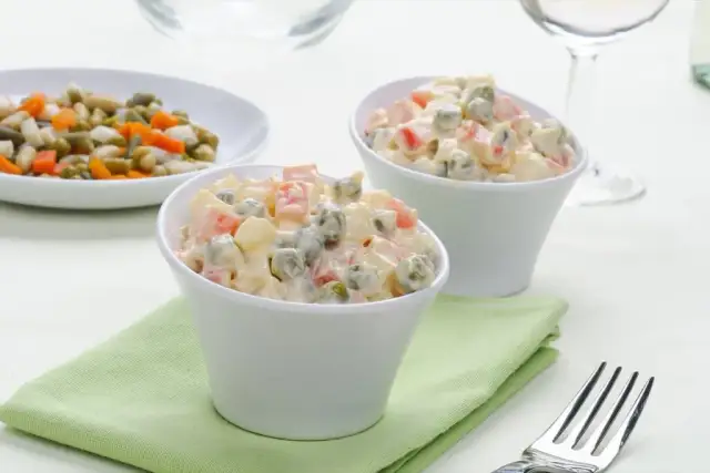 Jak zrobić dobrą sałatkę jarzynową, która zachwyci Twoich gości