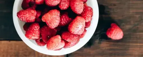 Czy pies może jeść maliny? Sprawdź, co musisz wiedzieć o bezpieczeństwie