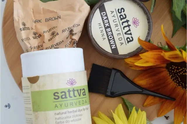 Jak długo trzymać henna sattva na włosach, aby uniknąć przesuszenia?
