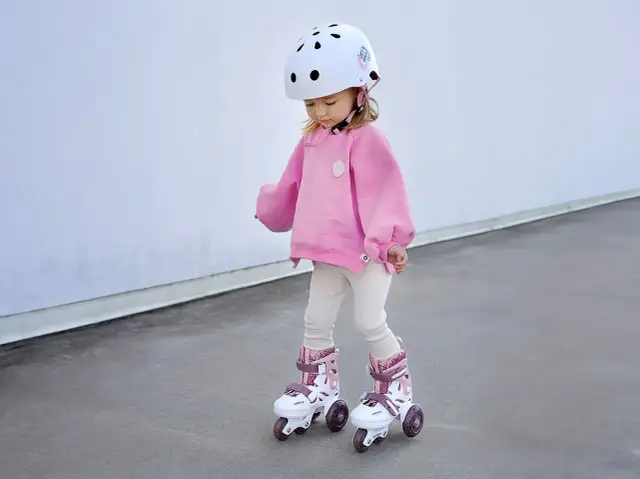 Jak nauczyć dziecko jazdy na rolkach - sprawdzone metody i porady