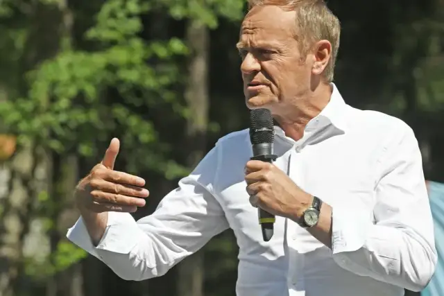 Kiedy Tusk wraca do Polski? Kluczowe informacje o jego powrocie