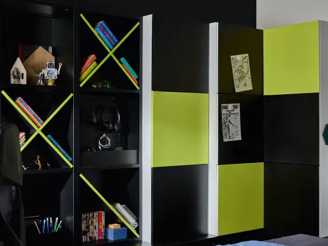 Jak ustawić meble w małym pokoju młodzieżowym, aby zyskać przestrzeń?