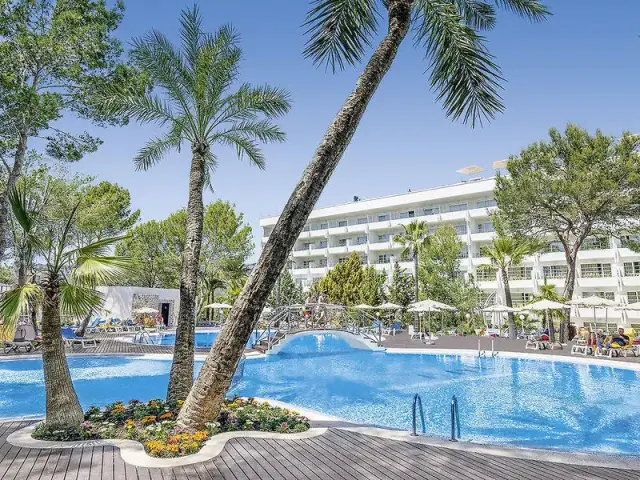 Najlepsze hotele na Majorce dla rodzin z dziećmi – uniknij rozczarowań