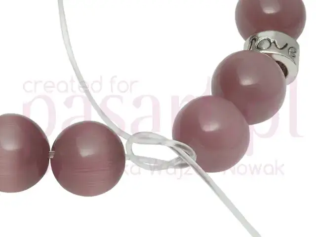 Zakończ bransoletkę na gumce: Niewidoczny i mocny węzeł chirurgiczny