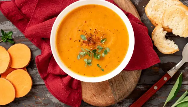 Soupe patate douce carotte: La recette réconfortante inratable