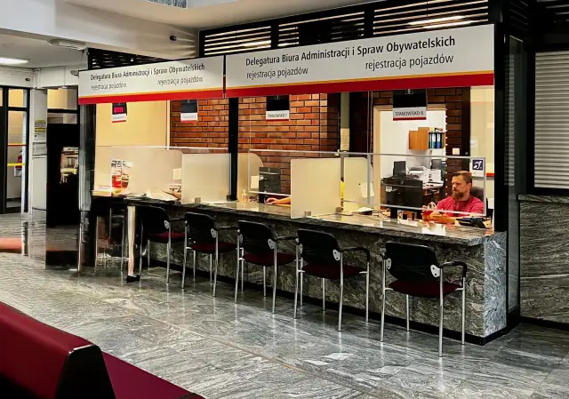 Ile kosztuje rejestracja samochodu w 2026? Pełny cennik i porady.