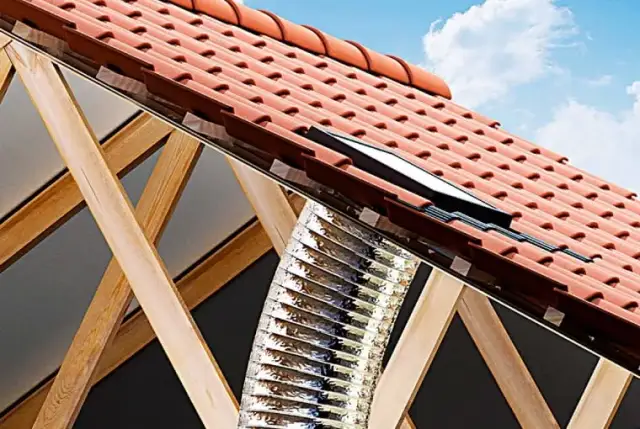 Świetliki w dachu: Jak zwiększyć naturalne światło i oszczędzać energię