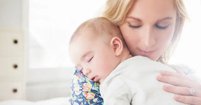 Ile wynosi zasiłek dla samotnej matki? Sprawdź, co musisz wiedzieć