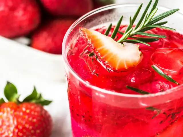 Napoje: Odkryj różnorodność zdrowych i orzeźwiających napojów