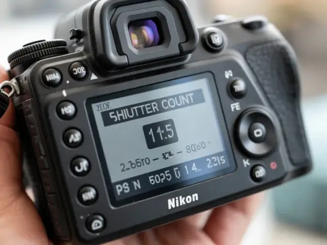 Nikon: Sprawdź przebieg aparatu za darmo! Uniknij oszustwa.