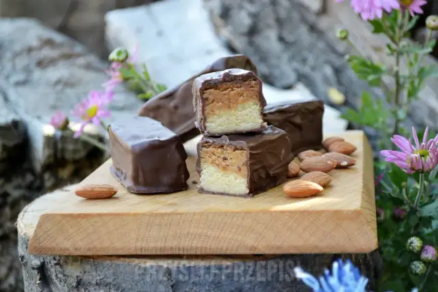 Domowe batony: Przepisy na zdrowe przekąski bez cukru i pieczenia