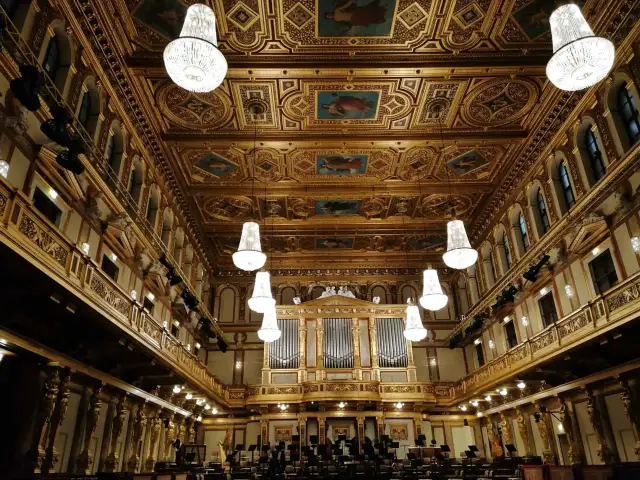 Koncert Wiedeński: Ile trwa i co musisz wiedzieć?