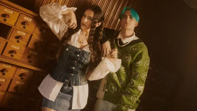 Tekst "Dzięki, że jesteś" Lanberry & Tribbs: Co znaczą słodko kwaśne żelki?