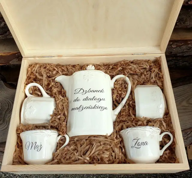 Złote Gody: Prezent na 50. rocznicę ślubu? Znajdź idealny!