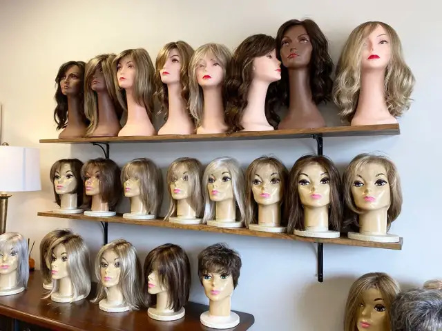 Ile kosztuje peruka w sklepie medycznym? Ceny, które musisz znać