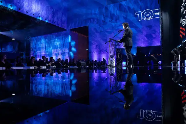 Kiedy wynająć fotografa? Imprezy rodzinne i firmowe, które zyskują