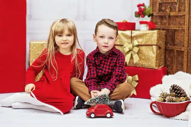 Ubranka świąteczne dla rodziców i dzieci – styl i komfort na święta