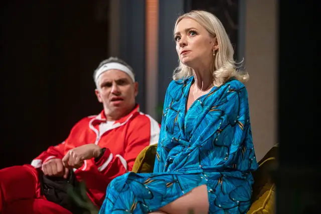 O mało co teatr - komedia, która zaskakuje sportem i jedzeniem