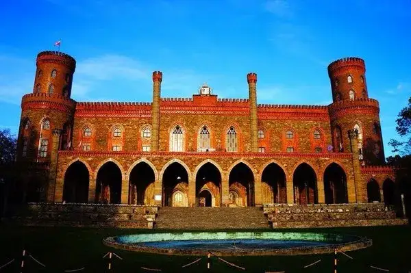 Gdzie zjeść w Kamieńcu Ząbkowickim? Sprawdź najlepsze miejsca