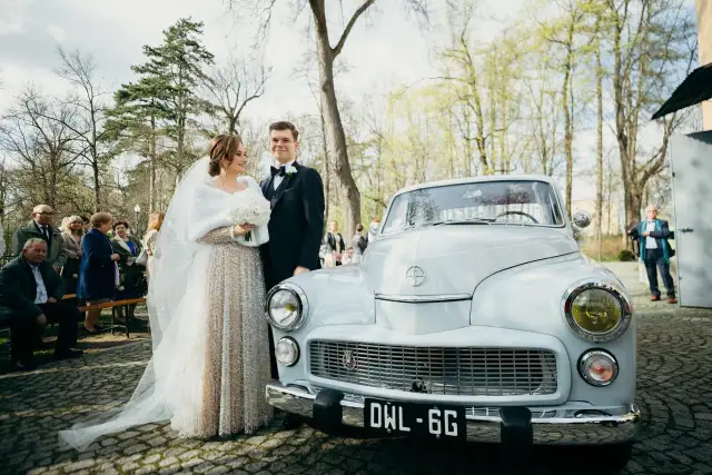 Czym do ślubu? Wybierz auto marzeń i uniknij błędów!