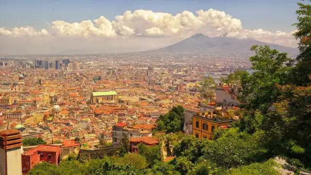 Najpiękniejsze miejsca w Neapolu, które musisz zobaczyć i pokochać