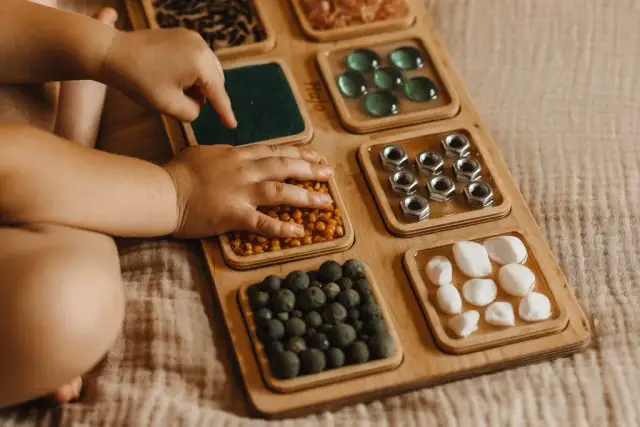 Zabawki sensoryczne dla dwulatka: Klucz do rozwoju i bezpiecznej zabawy