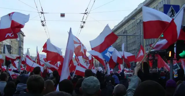 Patriotyzm w polskiej kulturze: Ewolucja, dzieła i współczesne oblicza