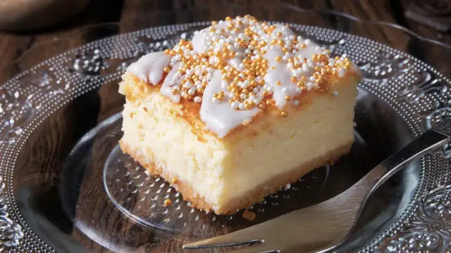 Sernik, który nie opada? Sekrety puszystego wypieku Kingi Gogacz