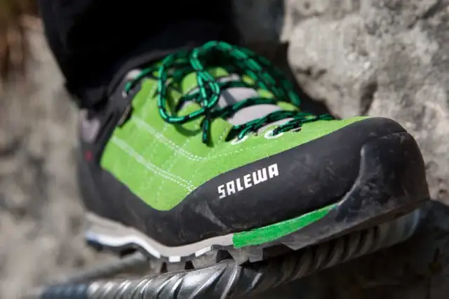 Jakie buty na via ferraty zapewnią komfort i bezpieczeństwo?