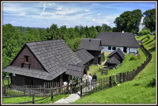 Skansen Małopolska - odkryj fascynującą kulturę ludową regionu