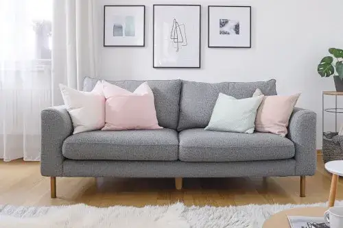 Jaki kolor ścian do szarej kanapy, aby stworzyć przytulne wnętrze?