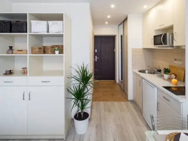 Ile wynosi czynsz za mieszkanie własnościowe? Sprawdź, co wpływa na koszty