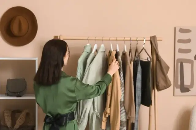 Modne i wygodne stylizacje codzienne: proste zasady i inspiracje