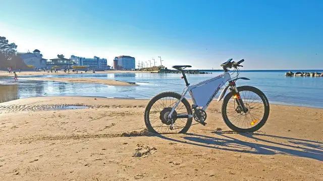 Darłówko: Gdzie zjeść? Ryba, widoki, tanio i dla rodzin!