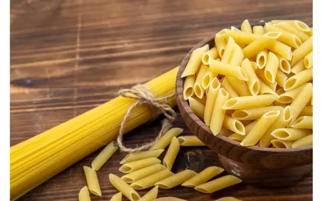 Makaron penne kcal nieugotowany - ile kalorii zawiera surowy makaron?