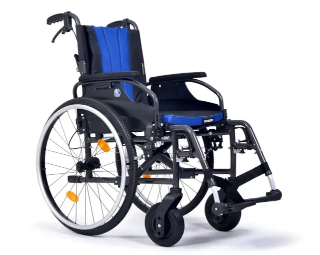 Gdzie oddać wózek inwalidzki, by pomóc potrzebującym? Sprawdź opcje