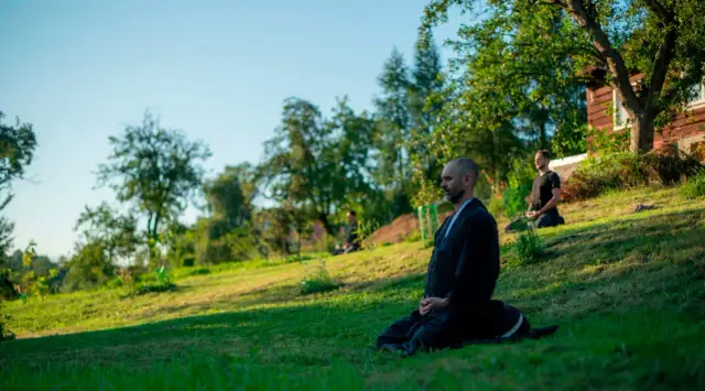 Centrum buddyzmu w Polsce: odkryj miejsca medytacji i praktyki