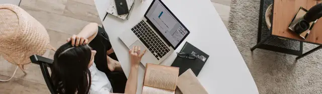 Co po studiach podyplomowych? Odkryj możliwości i korzyści