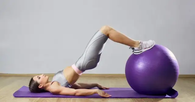 Jaki rozmiar piłki do pilatesu? Wybierz idealną i trenuj bezpiecznie.