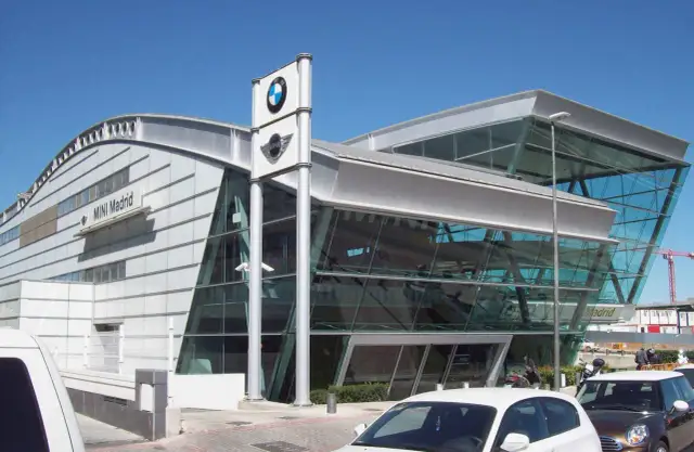Akcje serwisowe BMW - Jak sprawdzić VIN i czy naprawa jest darmowa?