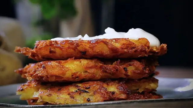 Jak zrobić placki ziemniaczane - prosty przepis na pyszne danie