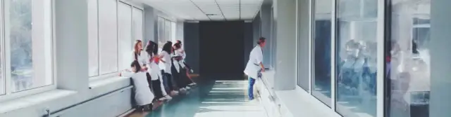 Co można robić po studiach biotechnologii? Odkryj ciekawe kariery