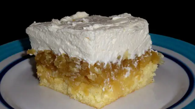 Ciasto z jabłkami i kremem: przepis, który zawsze się udaje! Uniknij błędów