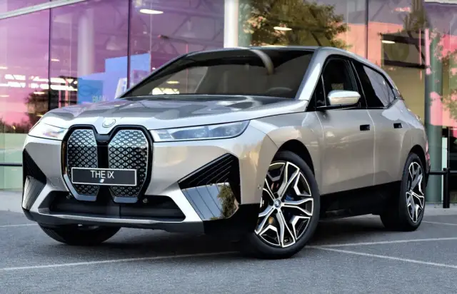 Ile waży samochód elektryczny? Zaskakujące różnice między modelami