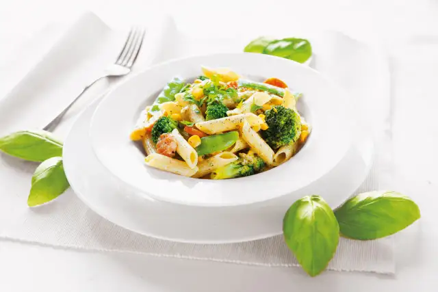 Szybkie i proste przepisy na penne z warzywami, które pokochasz