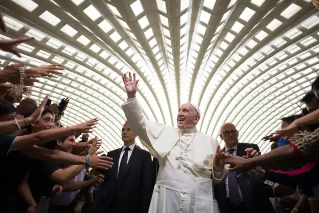 Jak nazywa się obecny papież? Poznaj jego imię i historię