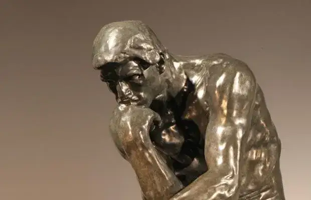 Rzeźba Rodina: odkryj emocjonalną głębię dzieł mistrza sztuki